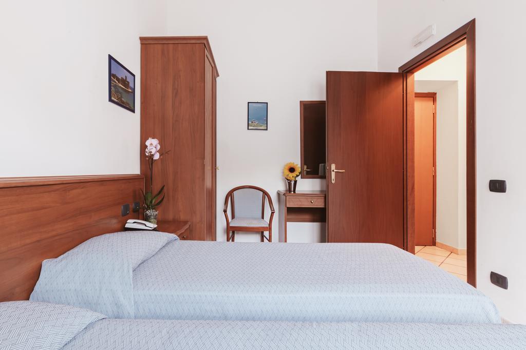 Hotel Bellavista Maierà Extérieur photo