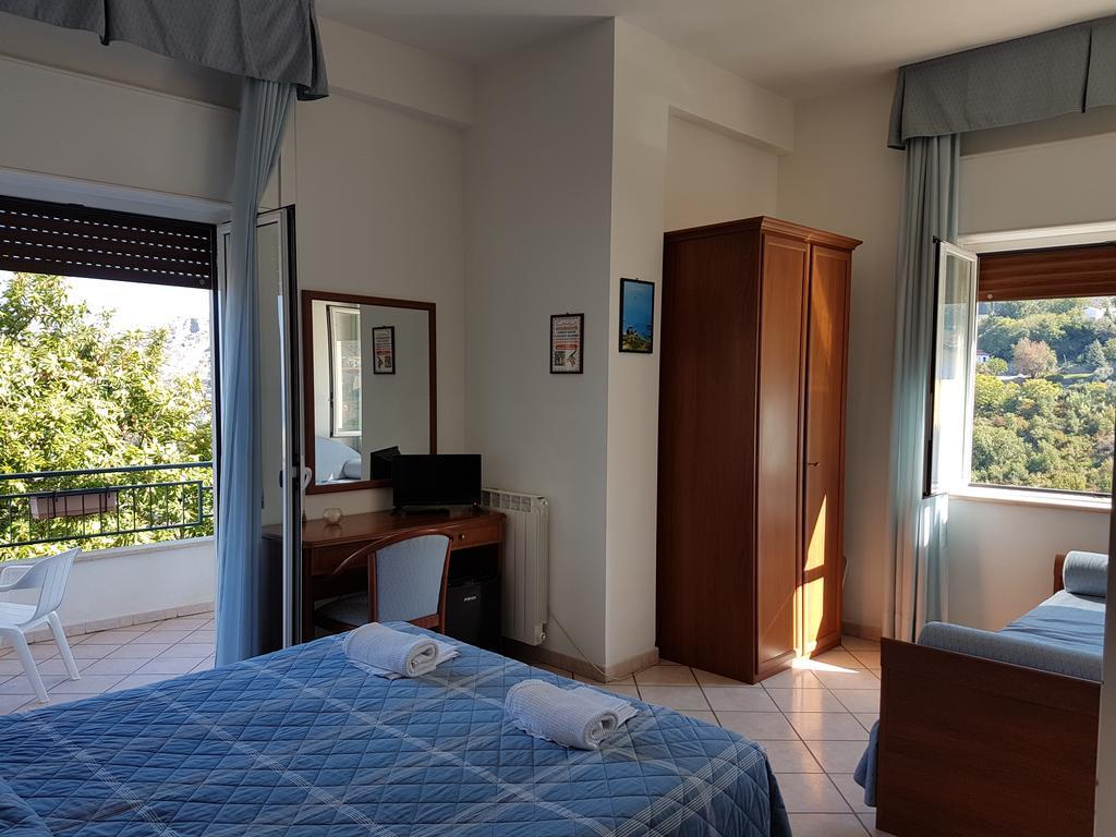Hotel Bellavista Maierà Extérieur photo